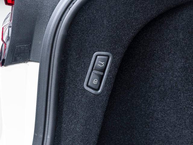 マセラティ レヴァンテ ＧＴハイブリッド 0.4万Km 729.9万円(大阪府)[475]の中古車詳細