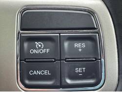 ジープ・グランドチェロキー オーバーランド サミットの中古車画像