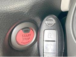 キューブ １５Ｘ ＦＯＵＲ Ｍセレクションの中古車画像