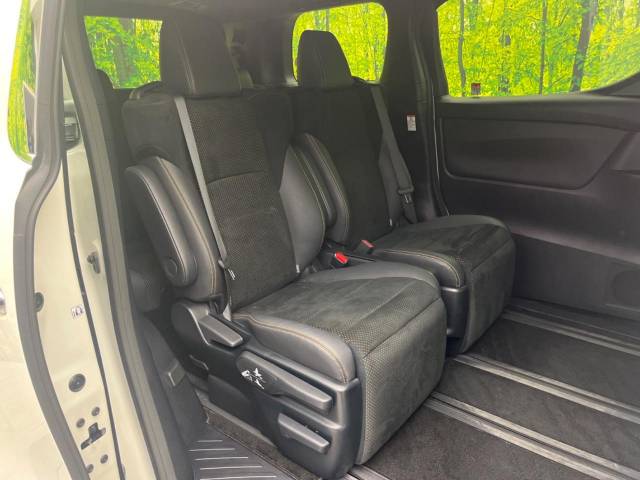 トヨタ アルファード ２．５Ｓ タイプゴールドⅡ 3万Km 420.9万円(愛媛県)[696]の中古車詳細