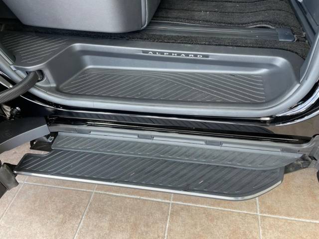 トヨタ アルファードハイブリッド ハイブリッド Ｚ 20Km 872.9万円(沖縄県)[955]の中古車詳細