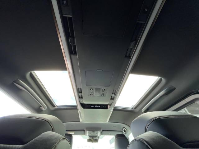 トヨタ アルファードハイブリッド ハイブリッド Ｚ 20Km 872.9万円(沖縄県)[955]の中古車詳細