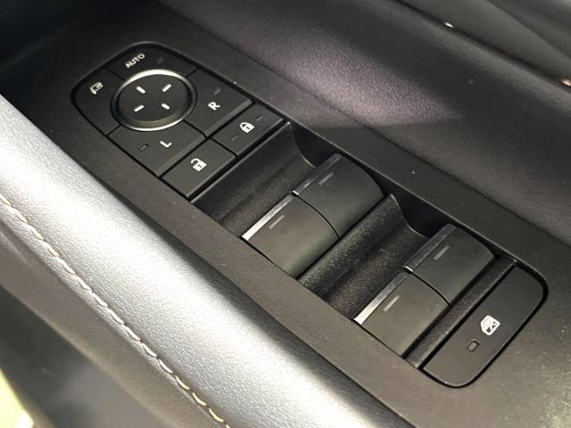 トヨタ アルファード Ｚ 1.5万Km 662.9万円(神奈川県)[388]の中古車詳細