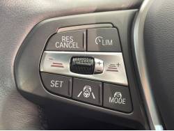 ３シリーズ ３１８ｉの中古車画像