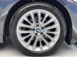 ５シリーズ ５２３ｄ ｘＤｒｉｖｅ ラグジュアリーの中古車画像