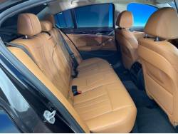 ５シリーズ ５２３ｄ ｘＤｒｉｖｅ ラグジュアリーの中古車画像