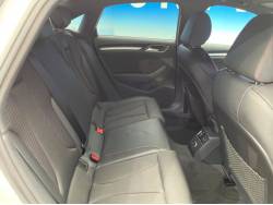 Ｓ３セダン ベースグレードの中古車画像