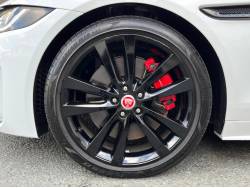 ＸＥ ＸＥ Ｒ－ダイナミックＳの中古車画像