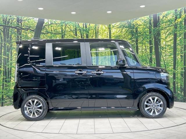 ホンダ Ｎ－ＢＯＸカスタム ベースグレード 10Km 175.9万円(香川県)[552]の中古車詳細