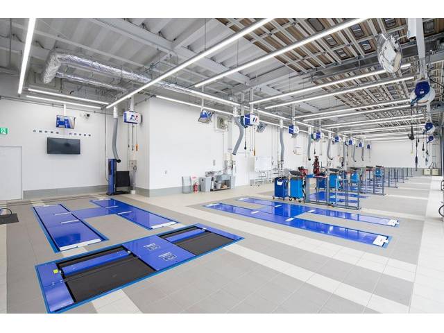 ホンダ Ｎ－ＢＯＸカスタム ベースグレード 10Km 175.9万円(香川県)[552]の中古車詳細