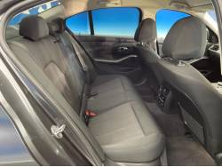 ３シリーズ ３２０ｉの中古車画像