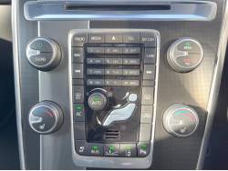 ＸＣ６０ Ｔ５ Ｒデザインの中古車画像