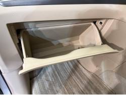 エスティマハイブリッド Ｘの中古車画像