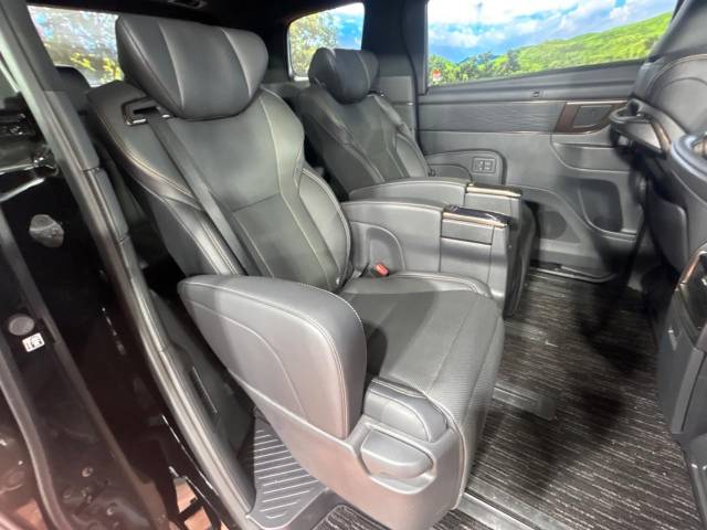 トヨタ アルファード Ｚ 0.7万Km 702.9万円(大阪府)[230]の中古車詳細