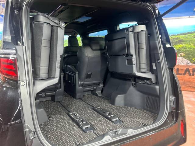 トヨタ アルファード Ｚ 0.7万Km 702.9万円(大阪府)[230]の中古車詳細