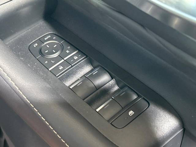 トヨタ アルファード Ｚ 0.7万Km 702.9万円(大阪府)[230]の中古車詳細