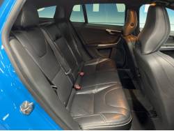 Ｖ６０ Ｔ４ Ｒデザインの中古車画像