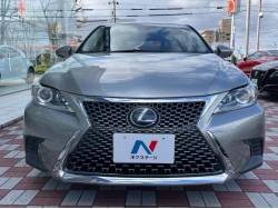 ＣＴ ＣＴ２００ｈの中古車画像