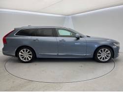Ｖ９０ Ｄ４ インスクリプションの中古車画像
