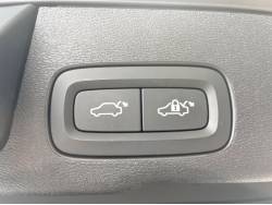 ＸＣ６０ Ｄ４ ＡＷＤ モーメンタムの中古車画像