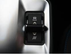 Ｅペイス Ｒ‐ダイナミック Ｓ ２５０ＰＳの中古車画像