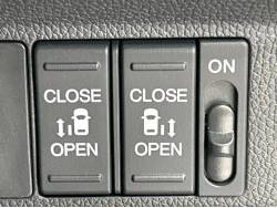 フリード クロスターの中古車画像