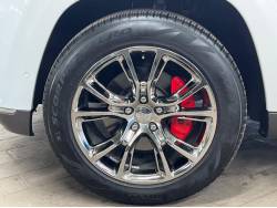 ジープ・グランドチェロキー サミットの中古車画像