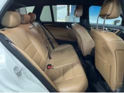 Ｃクラスステーションワゴン Ｃ１８０ ブルーエフィシェンシー ステーションワゴン アバンギャルドの中古車画像