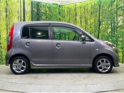 ライフ ディーバの中古車画像