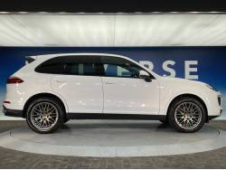 ポルシェ　カイエン ポルシェ カイエン(Type958) ターボS スポーツデザインパッケージ 2015