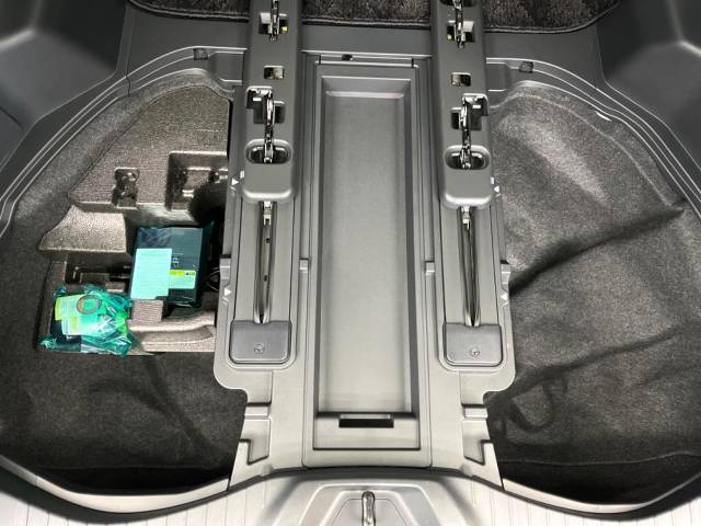 トヨタ アルファード Ｚ 0.5万Km 652.9万円(大阪府)[957]の中古車詳細