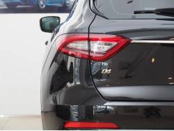 レヴァンテ ベースグレードの中古車画像