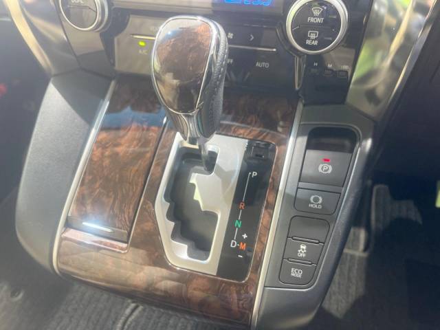 トヨタ ヴェルファイア ２．５Ｘ 8.4万Km 265.9万円(宮崎県)[592]の中古車詳細