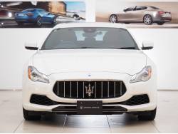 クアトロポルテ ベースグレードの中古車画像