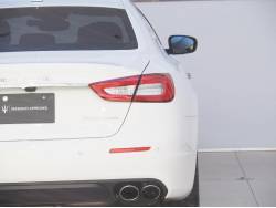 クアトロポルテ ベースグレードの中古車画像