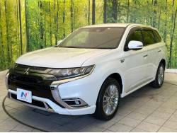 アウトランダーＰＨＥＶ Ｇプレミアムパッケージの中古車画像