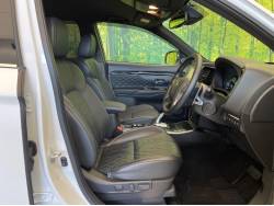 アウトランダーＰＨＥＶ Ｇプレミアムパッケージの中古車画像