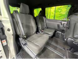 ノア Ｇの中古車画像