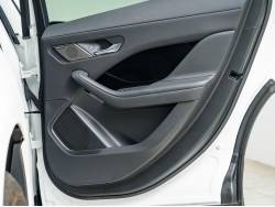 Ｉペイス Ｓの中古車画像