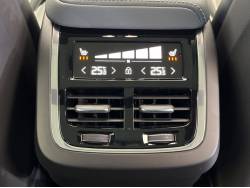 ＸＣ６０ Ｂ６ ＡＷＤ Ｒデザイン エアサスペンション装着車の中古車画像