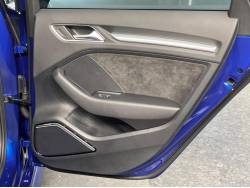 ＲＳ３スポーツバック ベースグレードの中古車画像