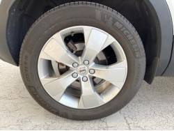 ＸＣ４０ Ｂ３ モメンタムの中古車画像