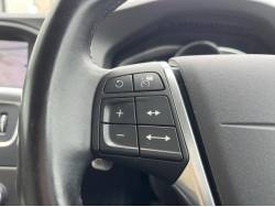 Ｖ６０ ラグジュアリー・エディションの中古車画像