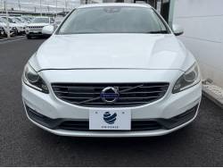 Ｖ６０ ラグジュアリー・エディションの中古車画像