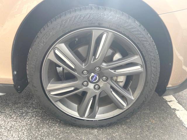 ボルボ Ｖ４０ クロスカントリー Ｔ５ ＡＷＤ ＳＥ 3.9万Km (富山県)[978]の中古車詳細
