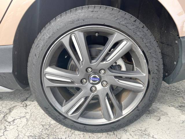 ボルボ Ｖ４０ クロスカントリー Ｔ５ ＡＷＤ ＳＥ 3.9万Km (富山県)[978]の中古車詳細