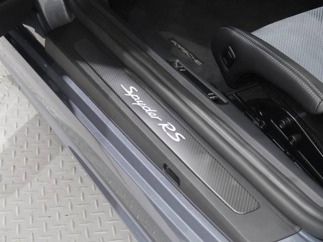 ポルシェ ７１８スパイダー ７１８スパイダーＲＳ 0.3万Km 2,421.9万円(千葉県)[441]の中古車詳細