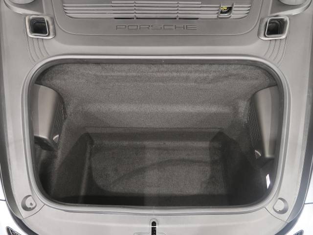 ポルシェ ７１８スパイダー ７１８スパイダーＲＳ 0.3万Km 2,421.9万円(千葉県)[441]の中古車詳細