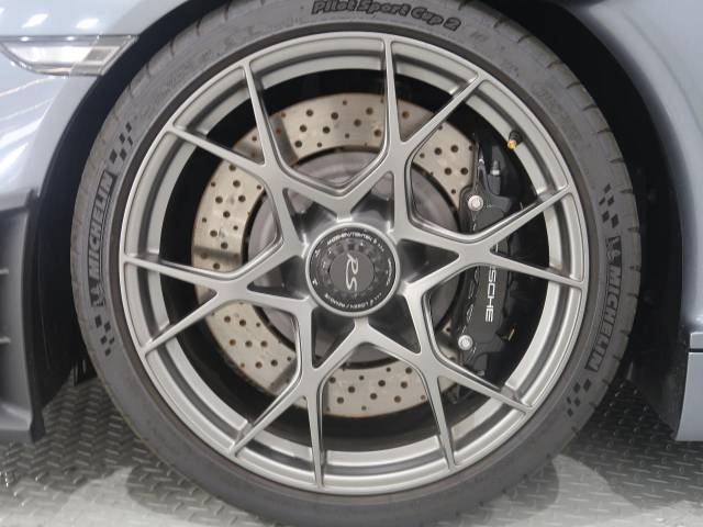 ポルシェ ７１８スパイダー ７１８スパイダーＲＳ 0.3万Km 2,421.9万円(千葉県)[441]の中古車詳細