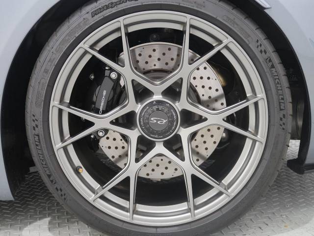 ポルシェ ７１８スパイダー ７１８スパイダーＲＳ 0.3万Km 2,421.9万円(千葉県)[441]の中古車詳細